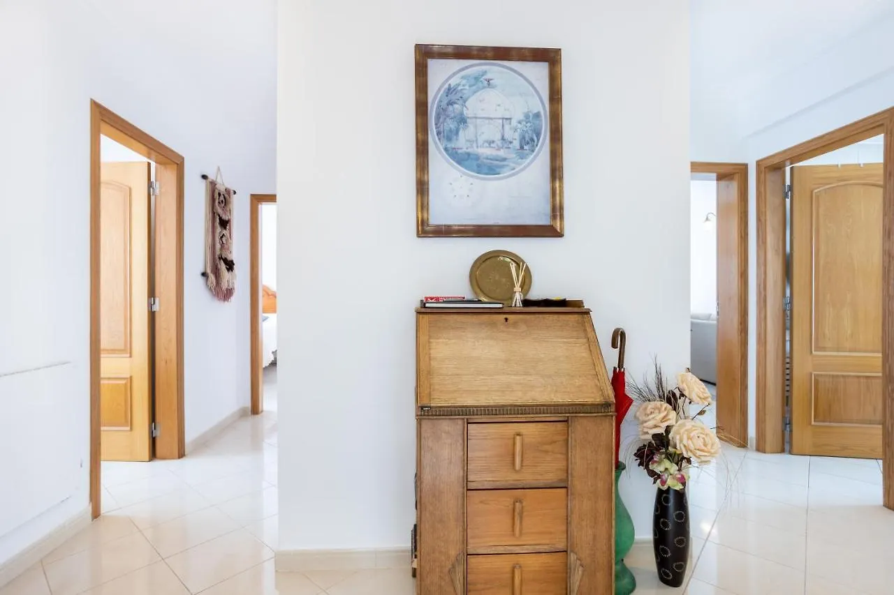 Top Floor Apartment With Great Views! Albufeira