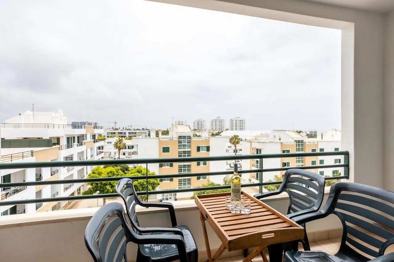 Top Floor Apartment With Great Views! Albufeira